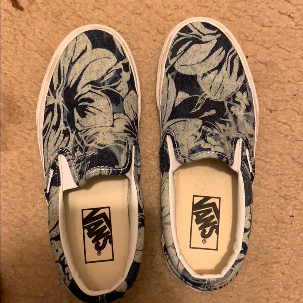 Tropical print slip on Vans. Size 6.5